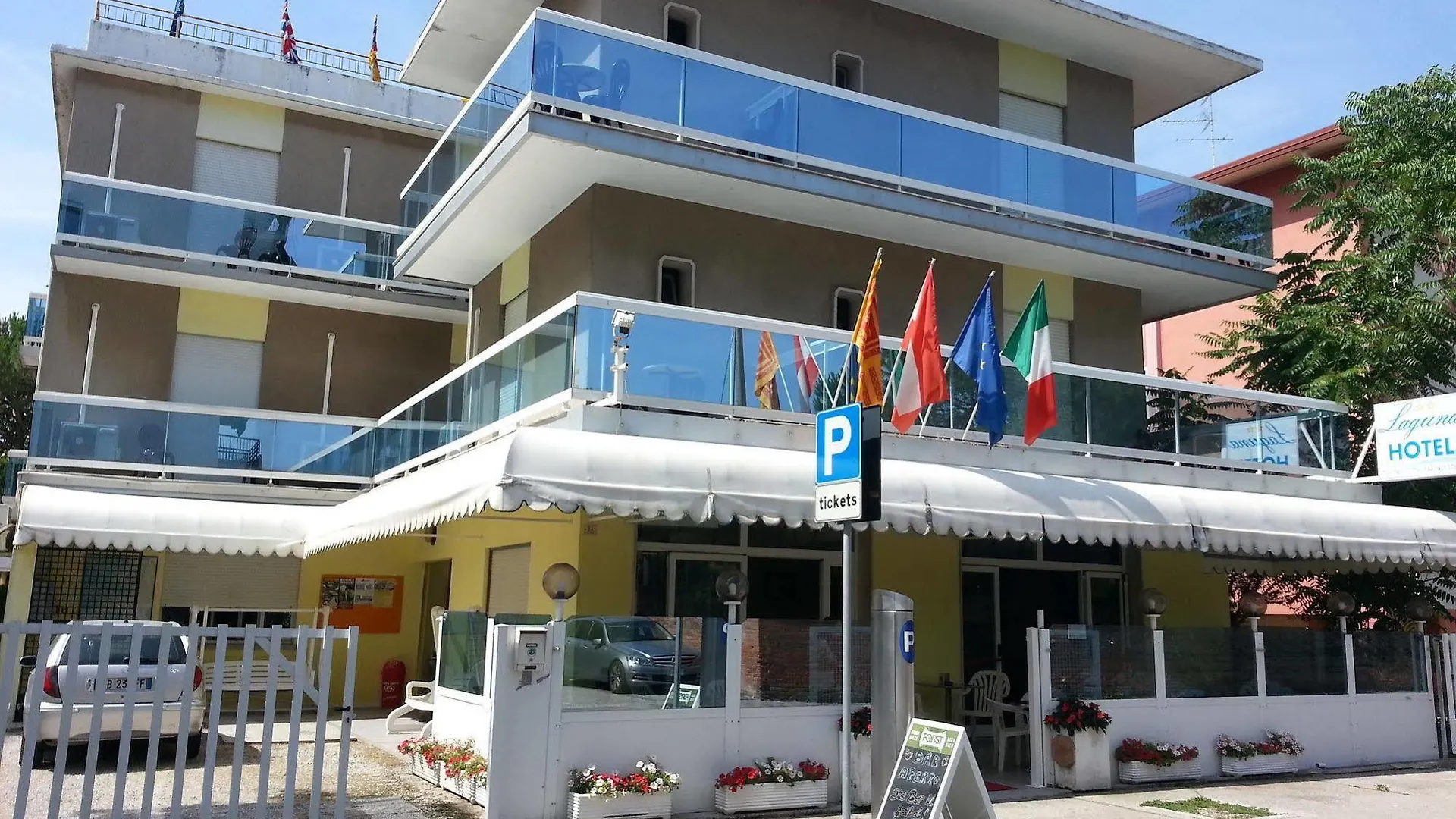 Hotel Laguna 利多迪迪耶索洛