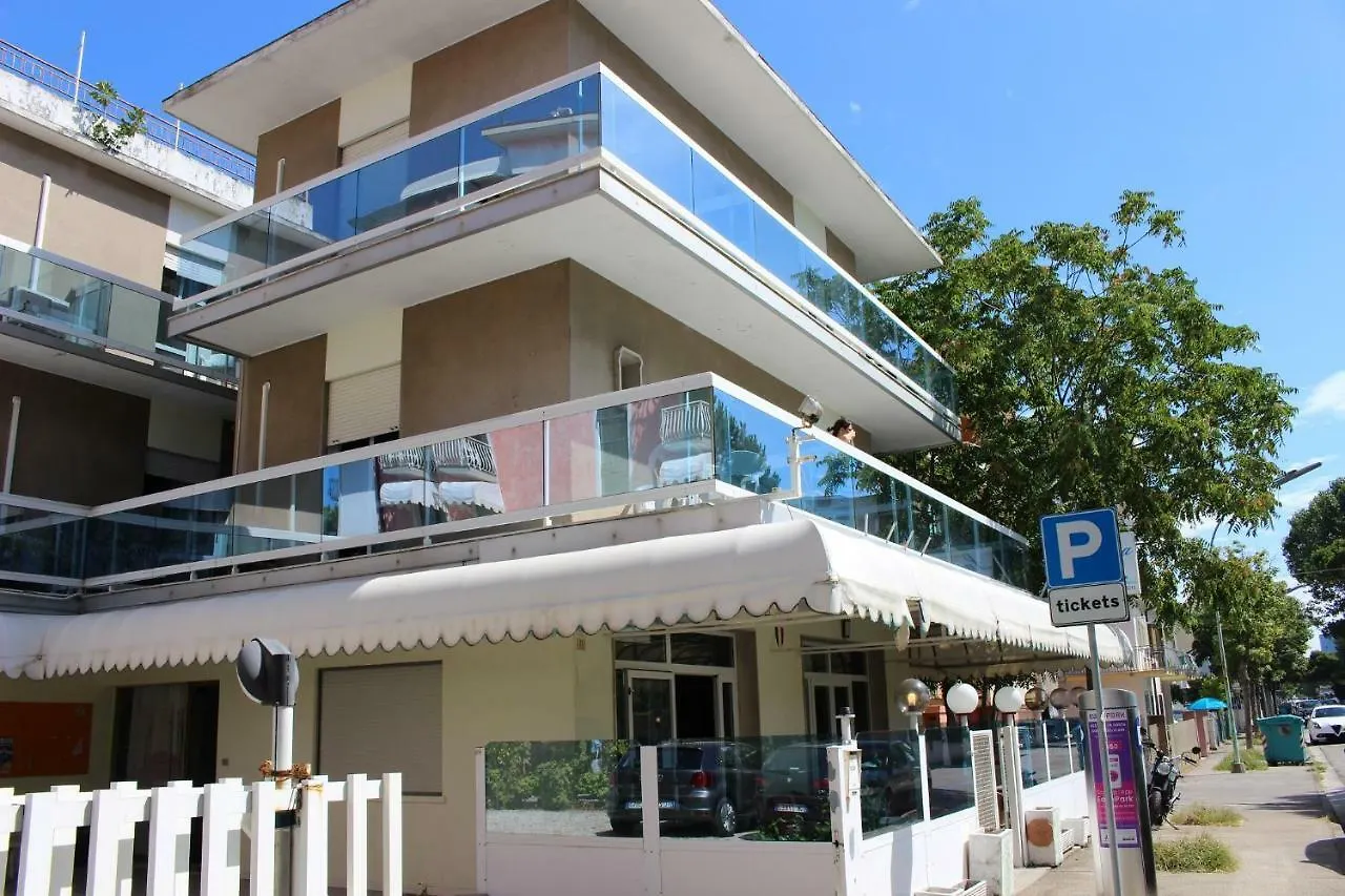 Hotel Laguna 利多迪迪耶索洛